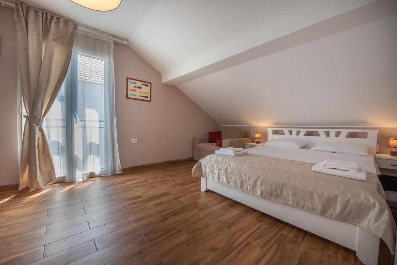 Ioannis Apartments Тиват Экстерьер фото